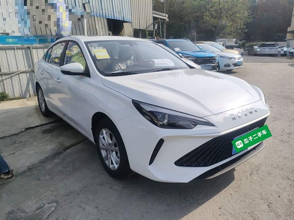 Roewe i5