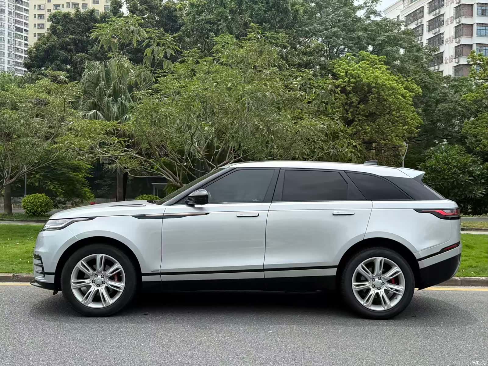 Land Rover Range Rover, 2020 16