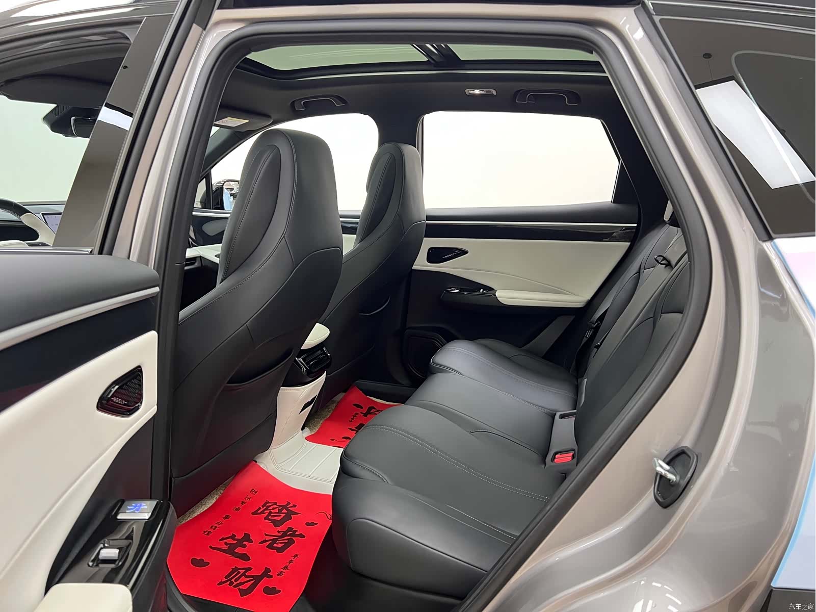 Geely Galaxy L7, 2024 16