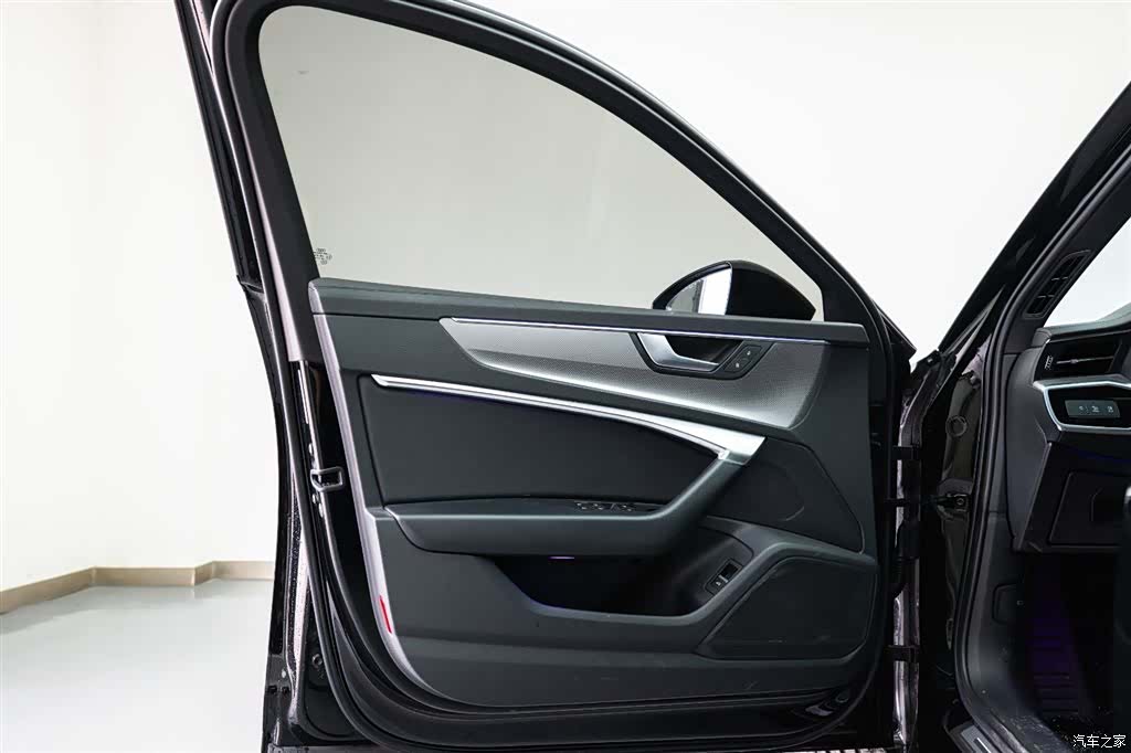 Audi A6L, 2021 9