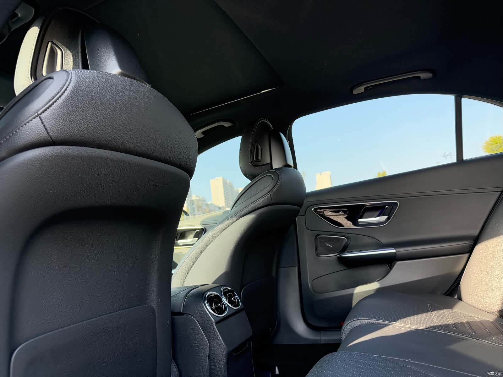 Mercedes-Benz C-Class, 2023 10