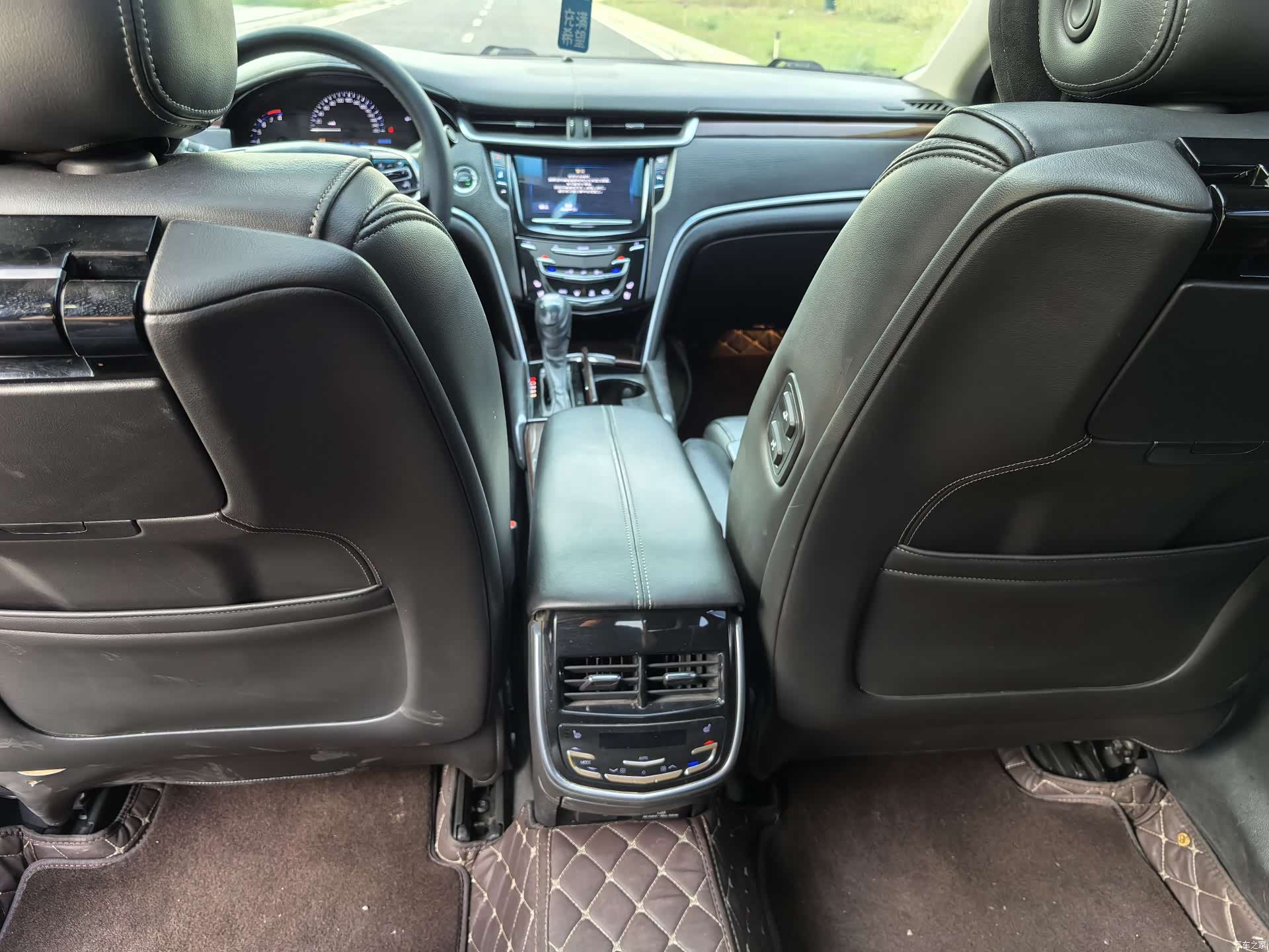 Cadillac XTS, 2016 18