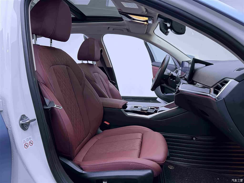 BMW i3, 2024 8