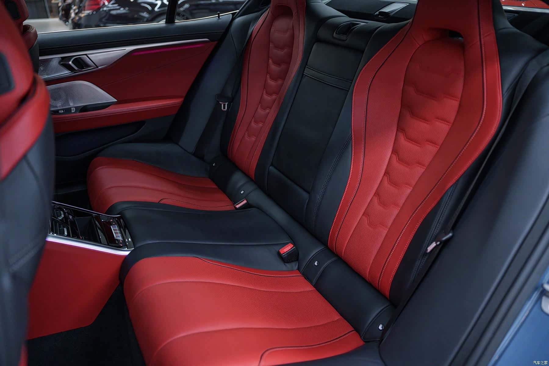 BMW 8 Series, 2021 13