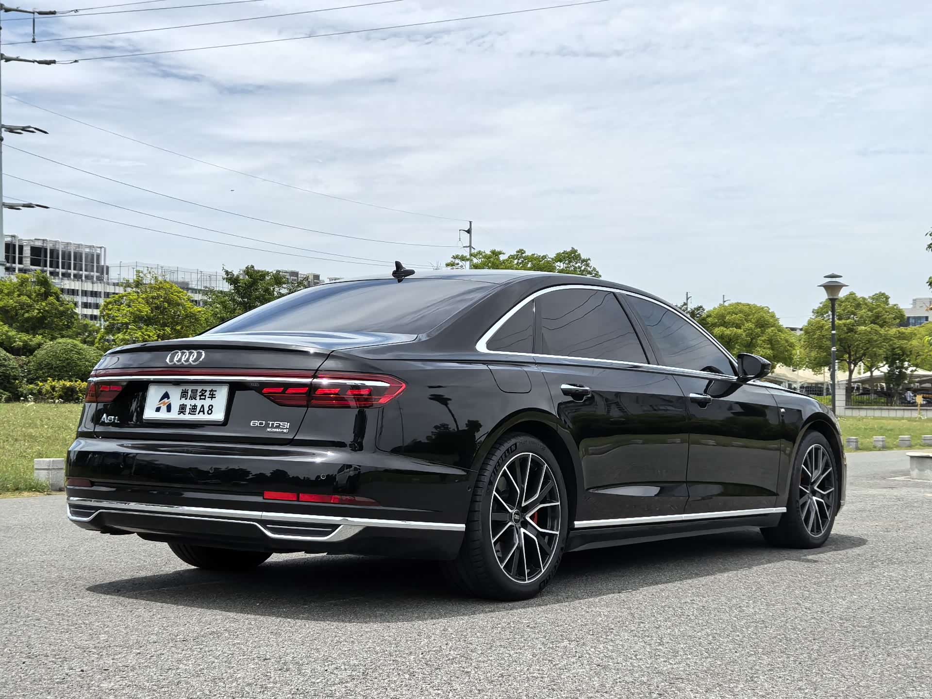Audi A8L, 2022 21