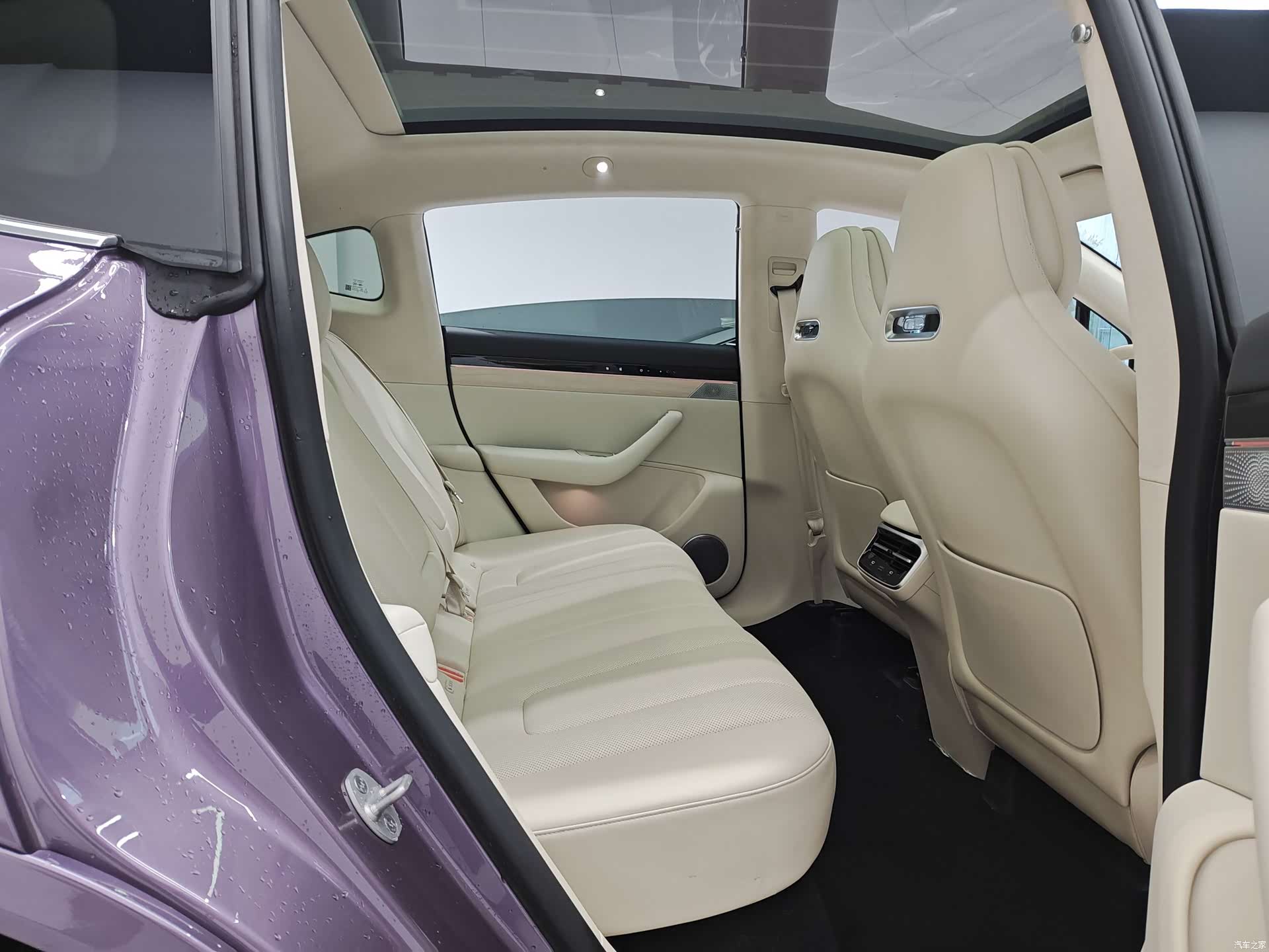 Luxeed R7, 2025 10