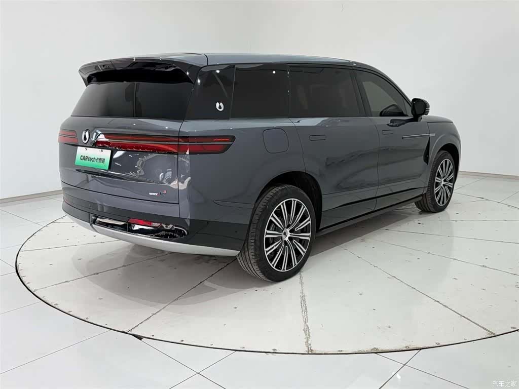 Denza N9, 2025 8
