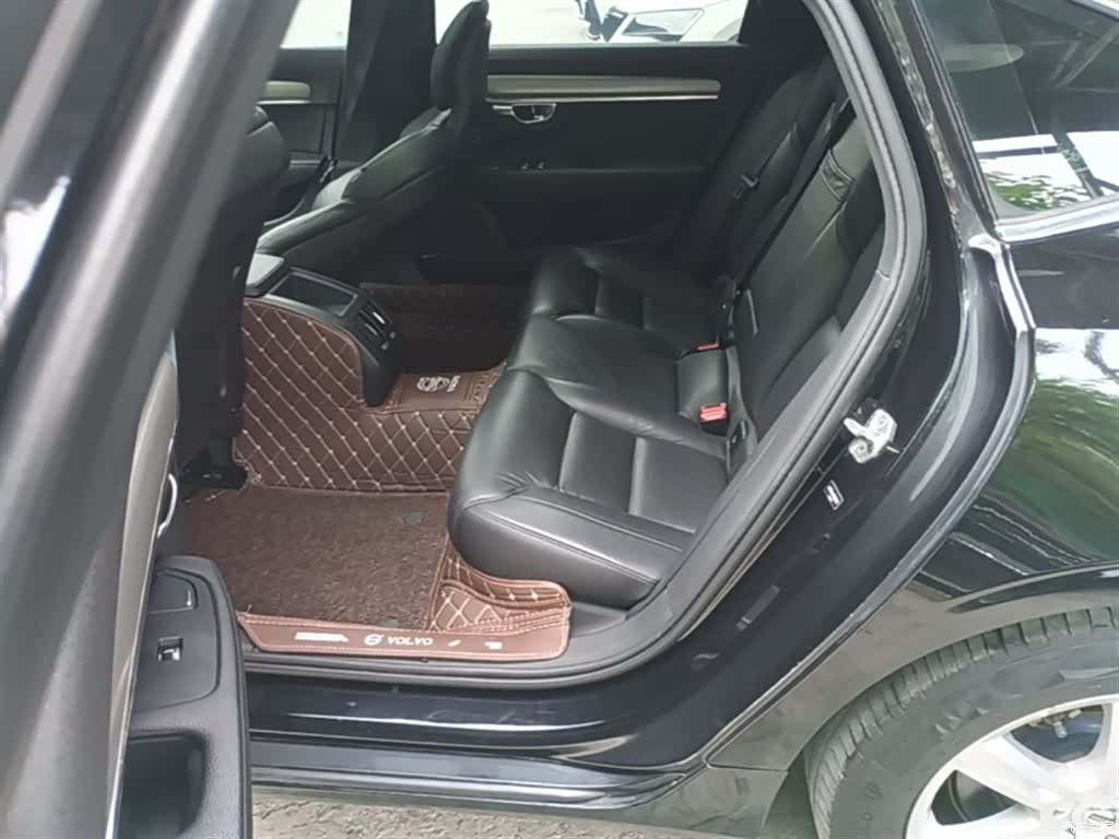 Volvo S90, 2018 17