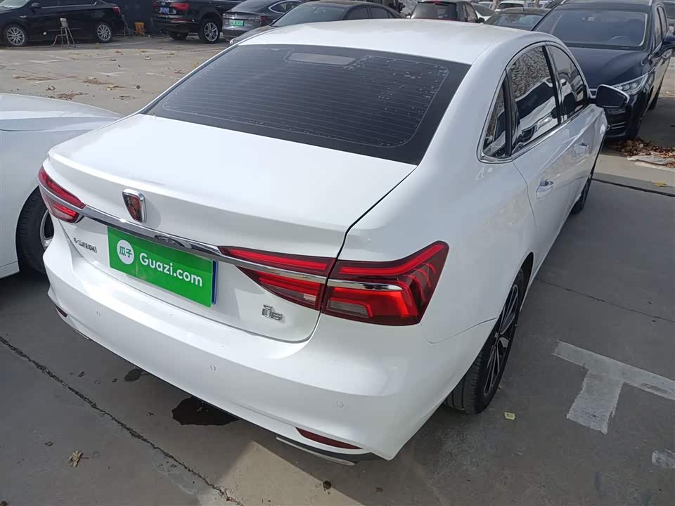 Roewe i6