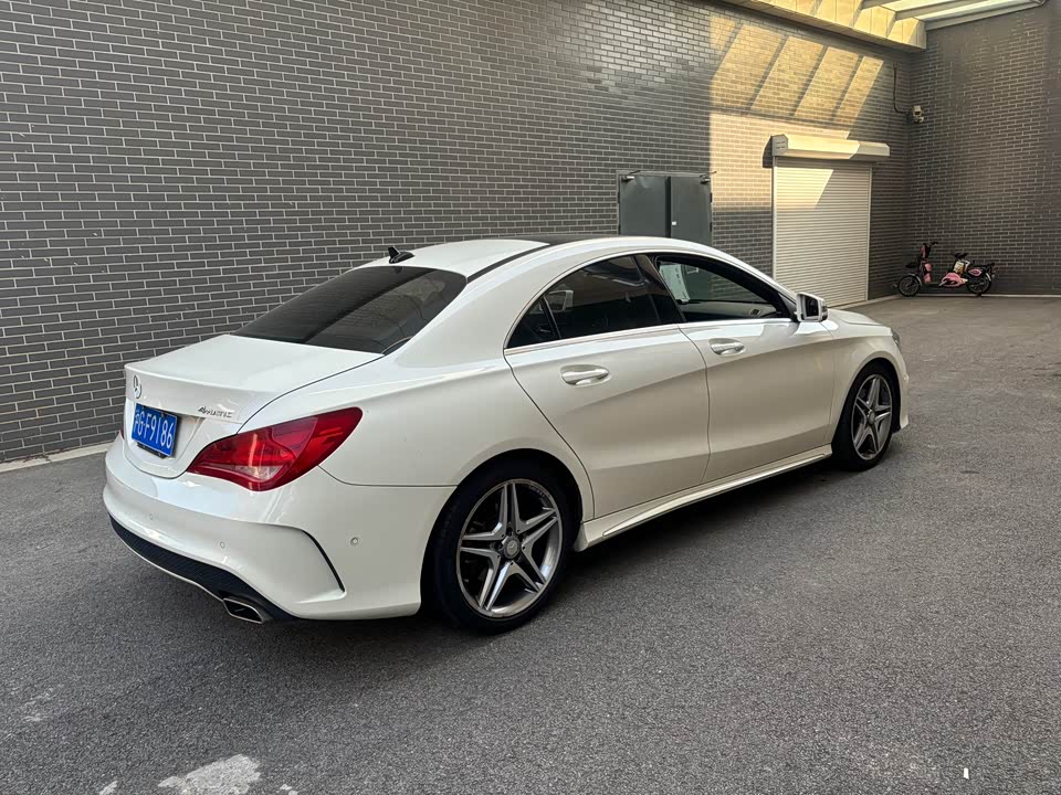 Mercedes-Benz CLA