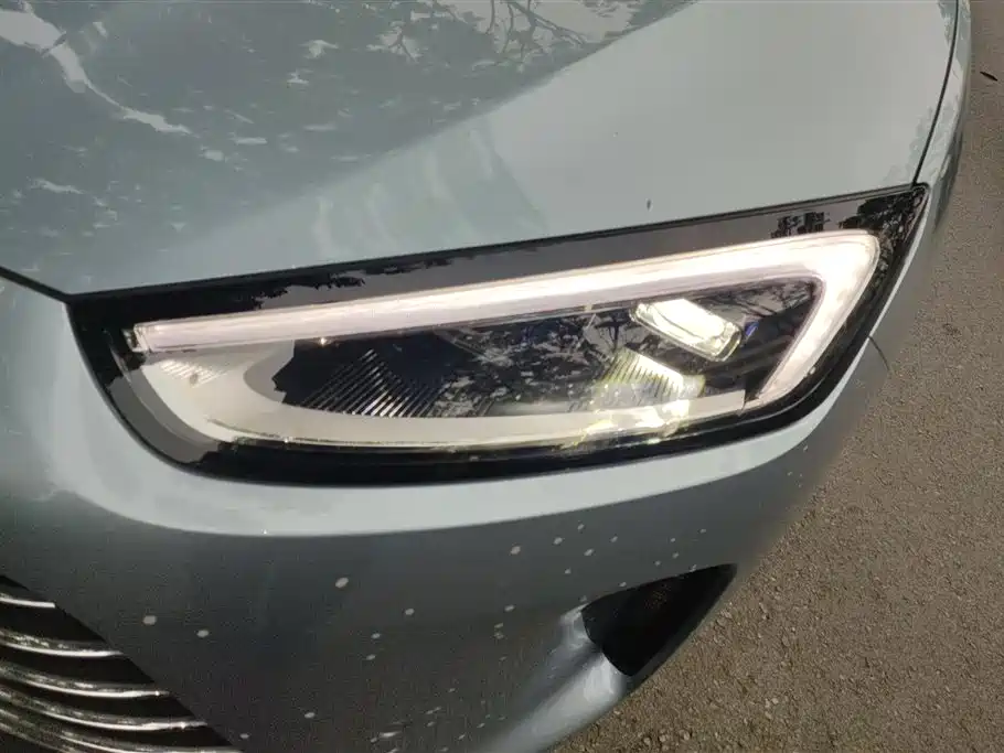 AITO Ask the world M5