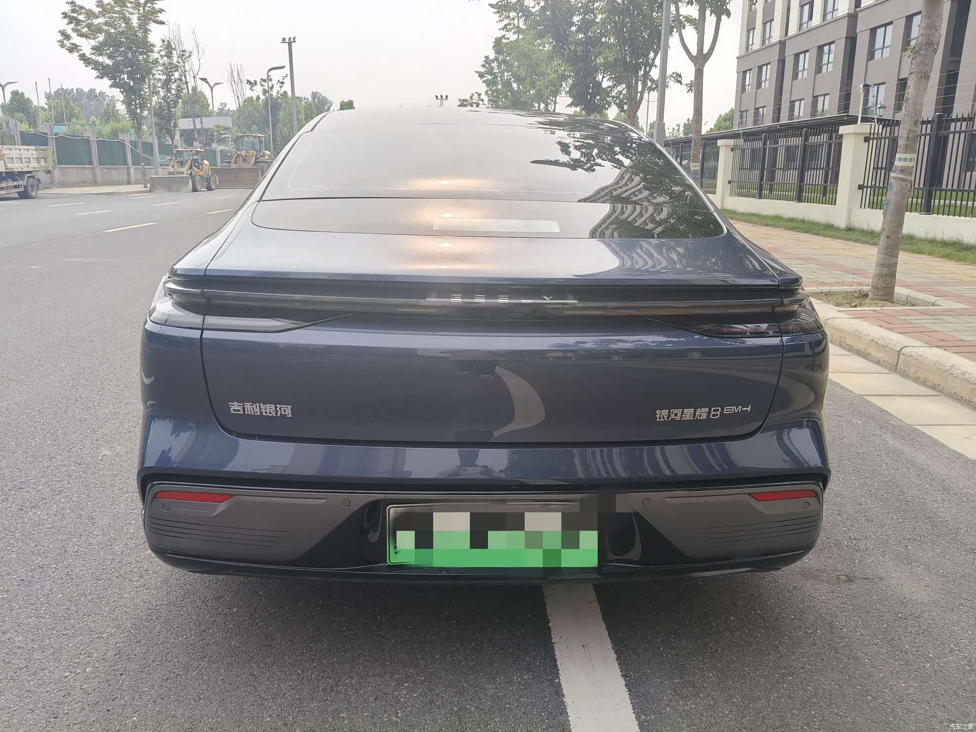 Geely 8, 2025 8