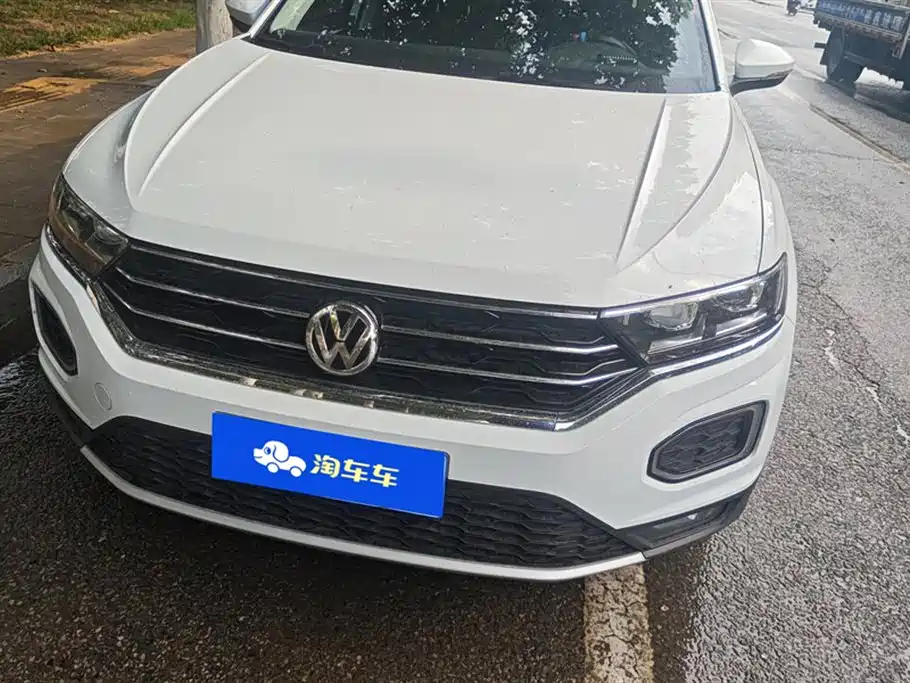 Volkswagen T-ROC exploring Songs