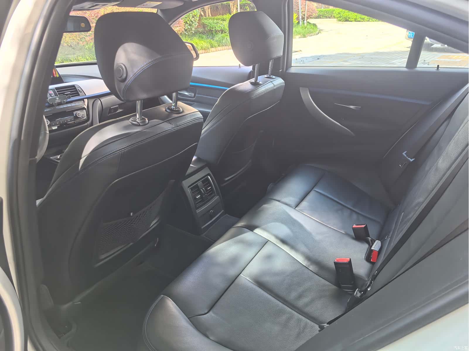 BMW 3 Series, 2019 все фото