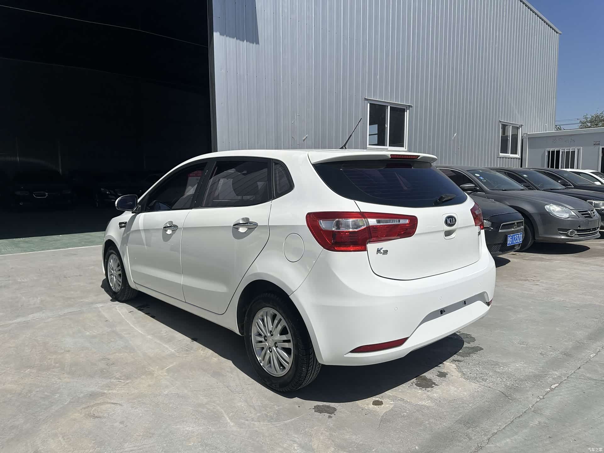 Kia K2, 2014 9