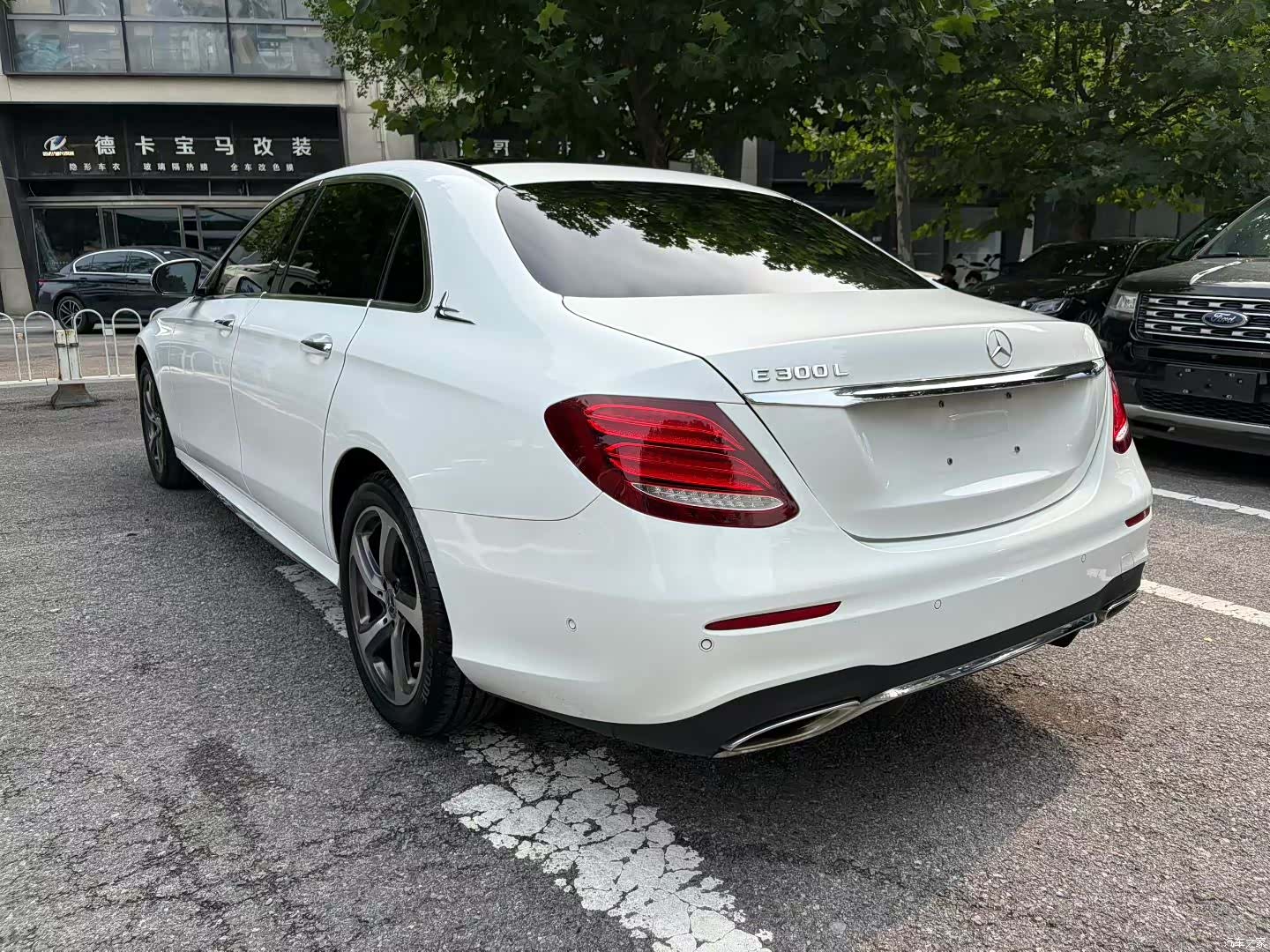 Mercedes-Benz E-Class, 2018 4