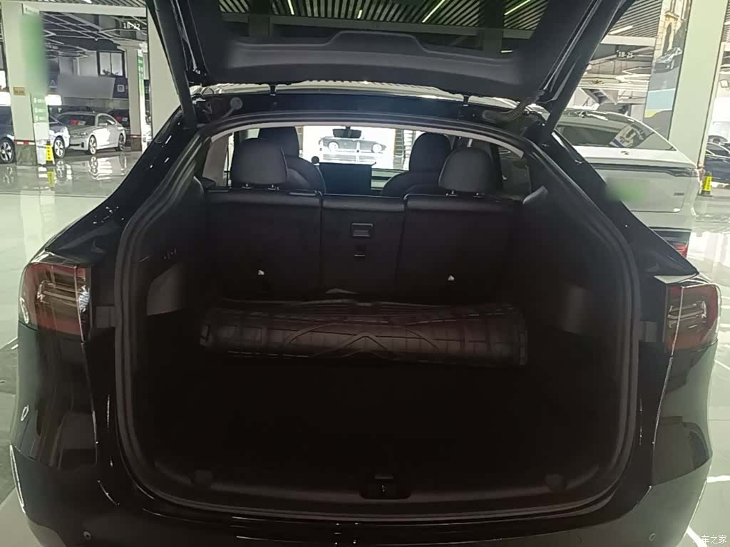 Tesla Model Y, 2021 19