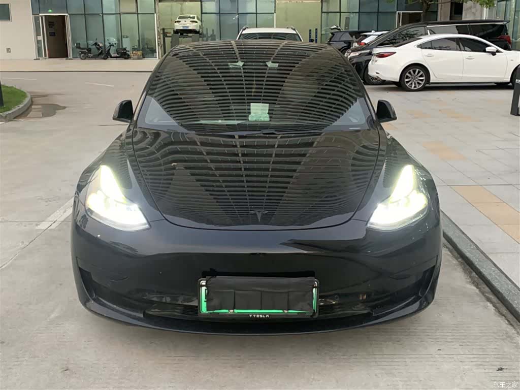 Tesla Model 3, 2021 2
