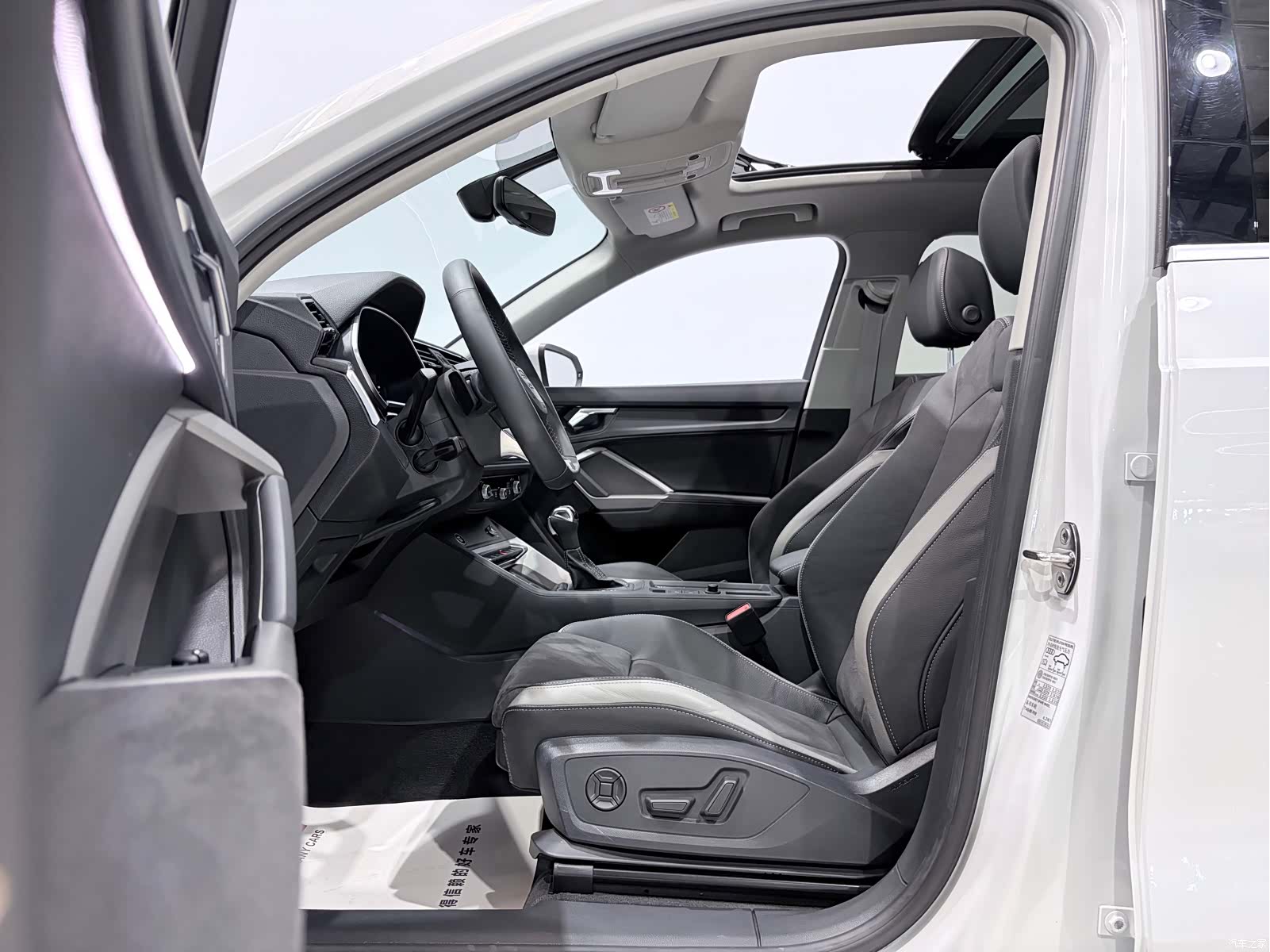 Audi Q3, 2022 8