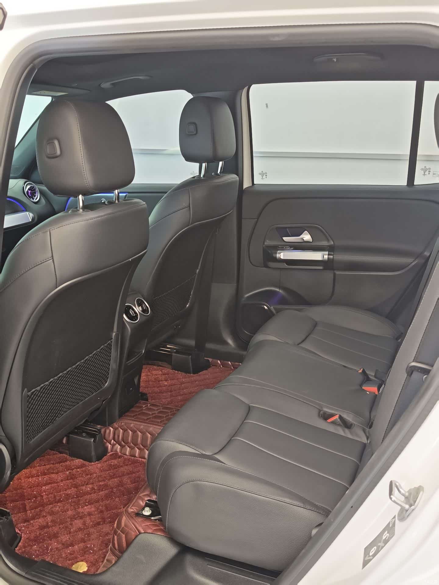 Mercedes-Benz GLB, 2023 16