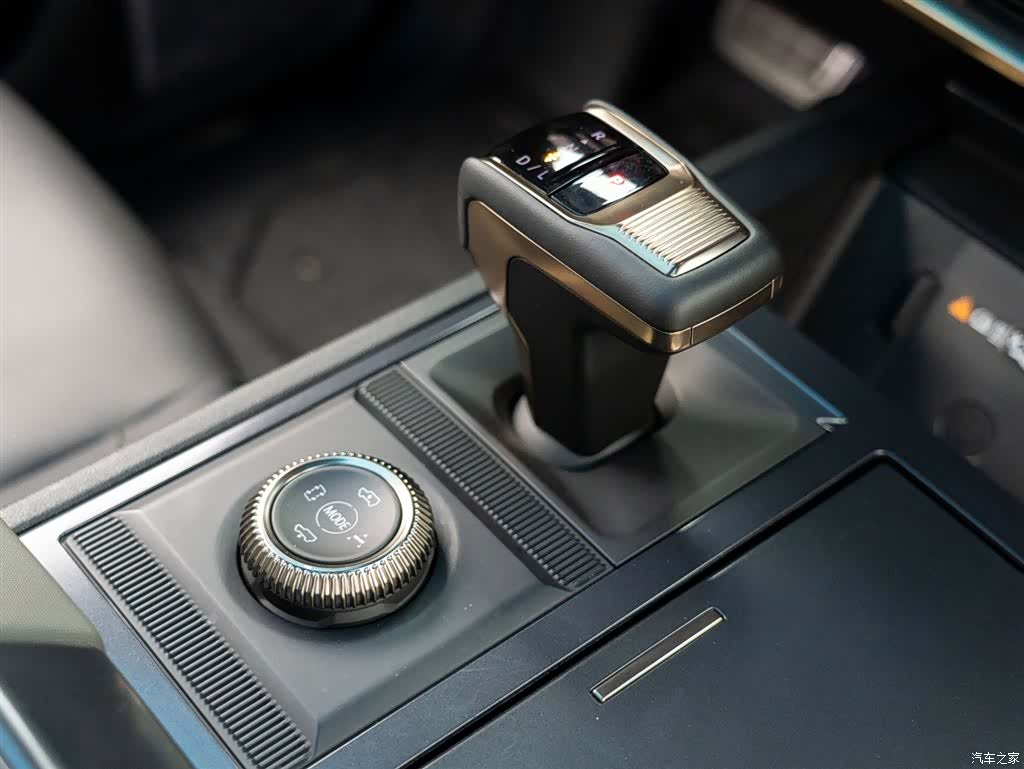 Hummer SUV, 2024 23