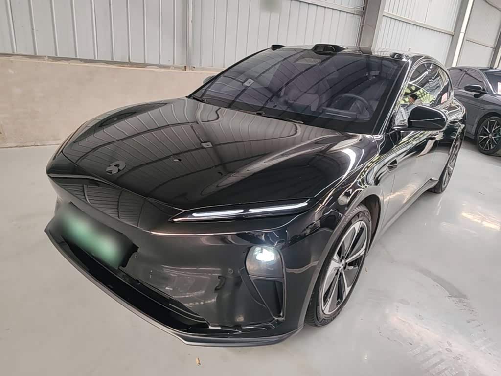 NIO ET5