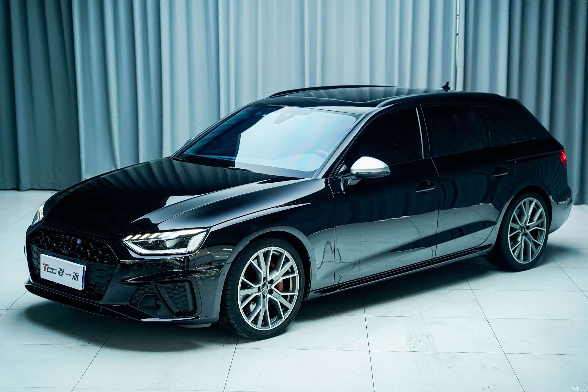 Audi S4, 2024 1