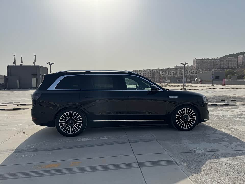 AITO Ask the world M9