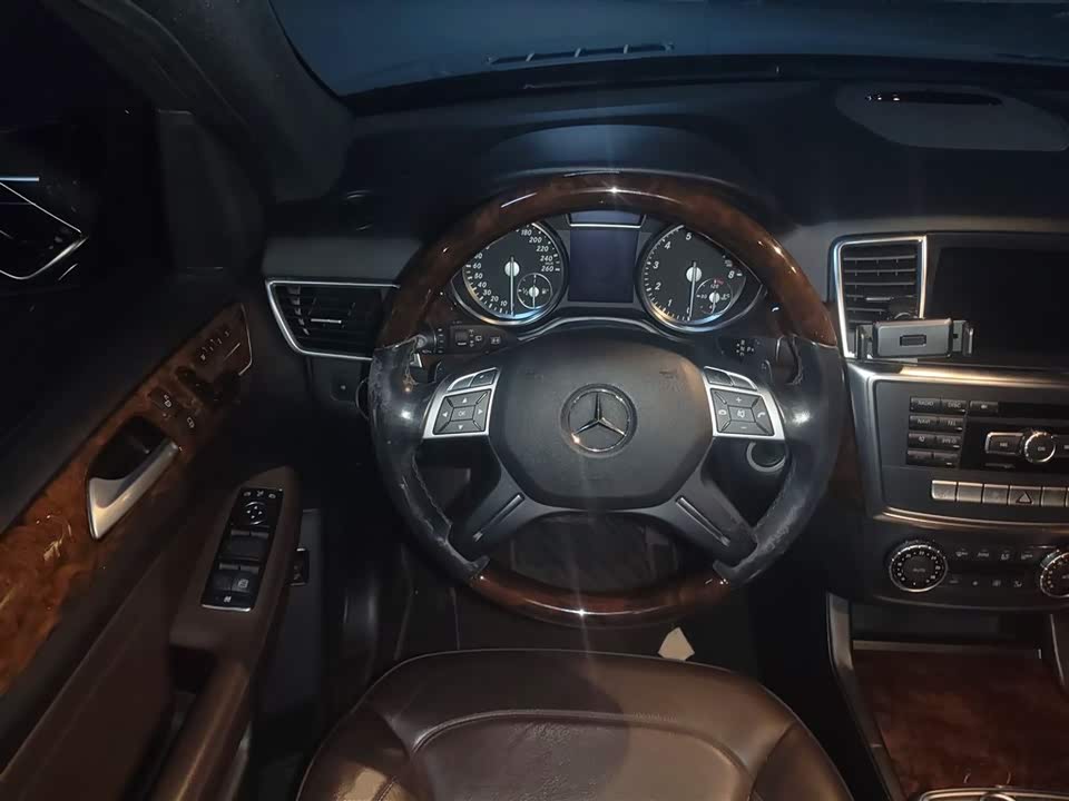 Mercedes-Benz M class