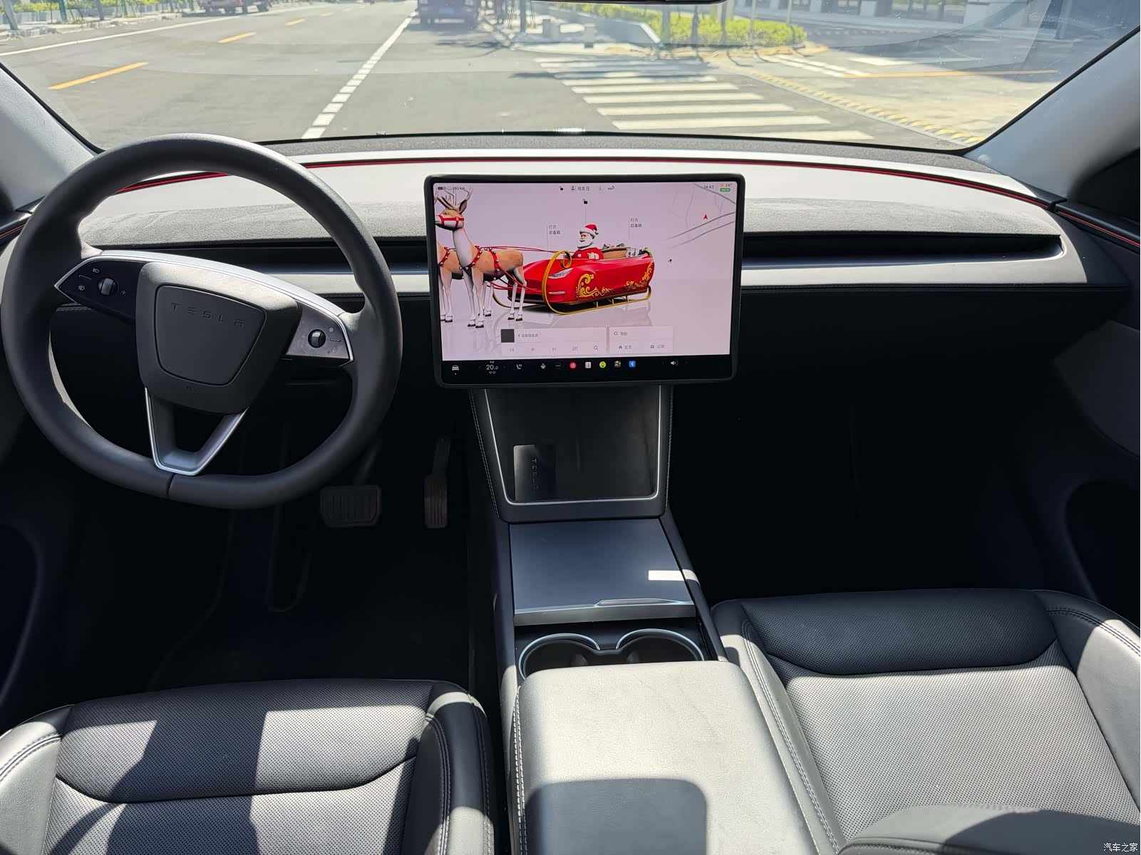 Tesla Model Y, 2025 все фото