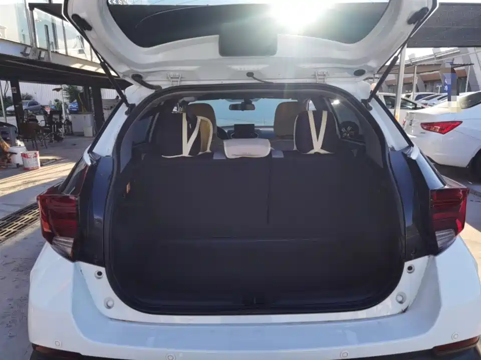 Toyota YARiS L Zhixuan