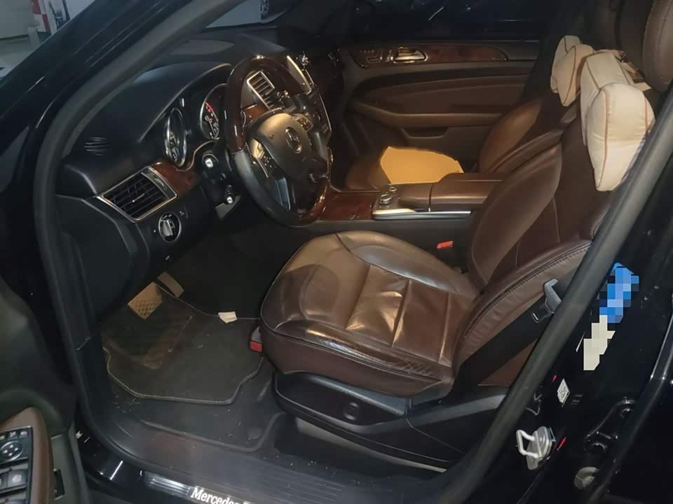 Mercedes-Benz M class