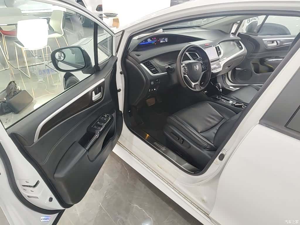 Honda Jade, 2016 16