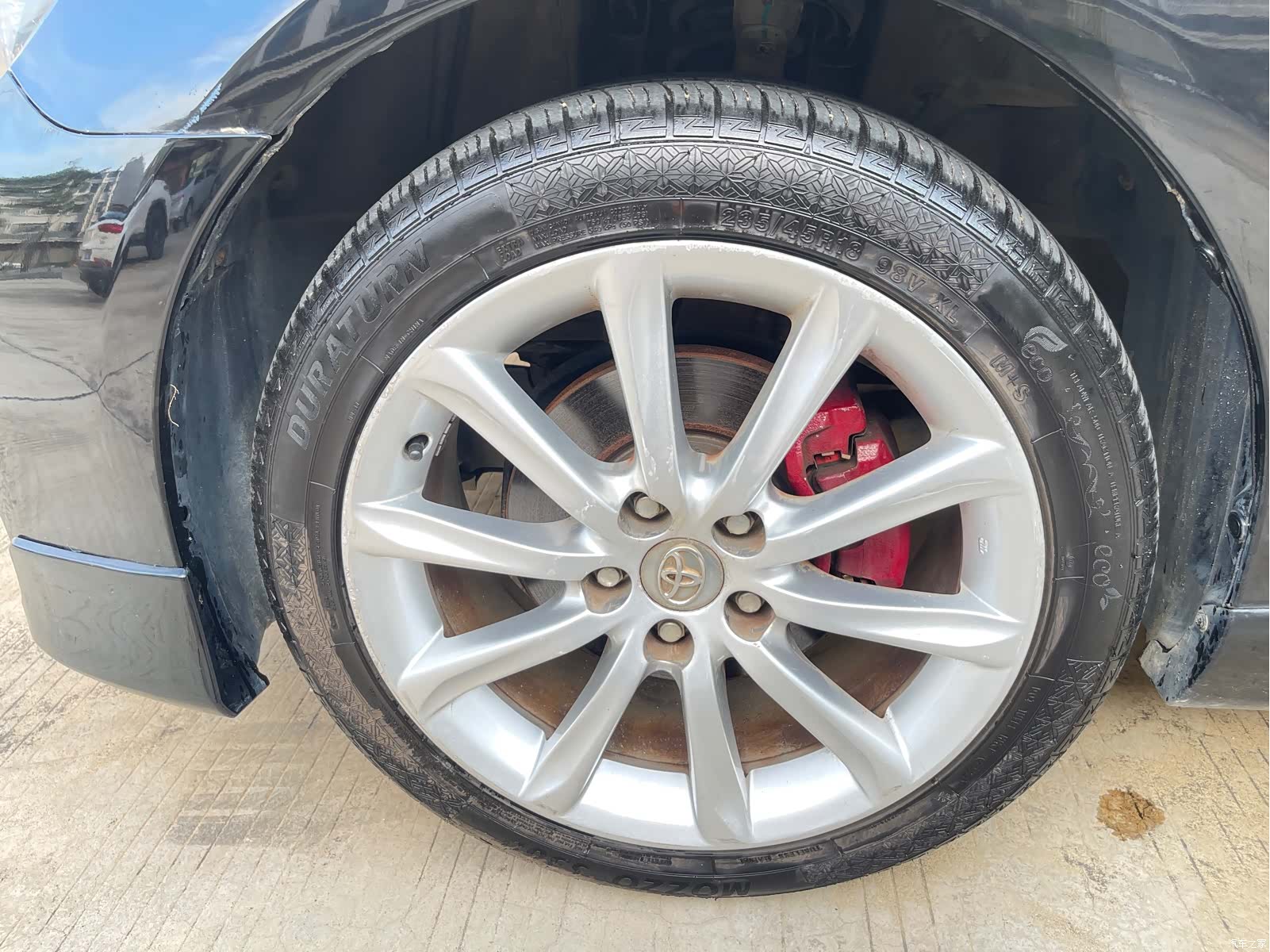 Toyota 2.5V, 2012 14