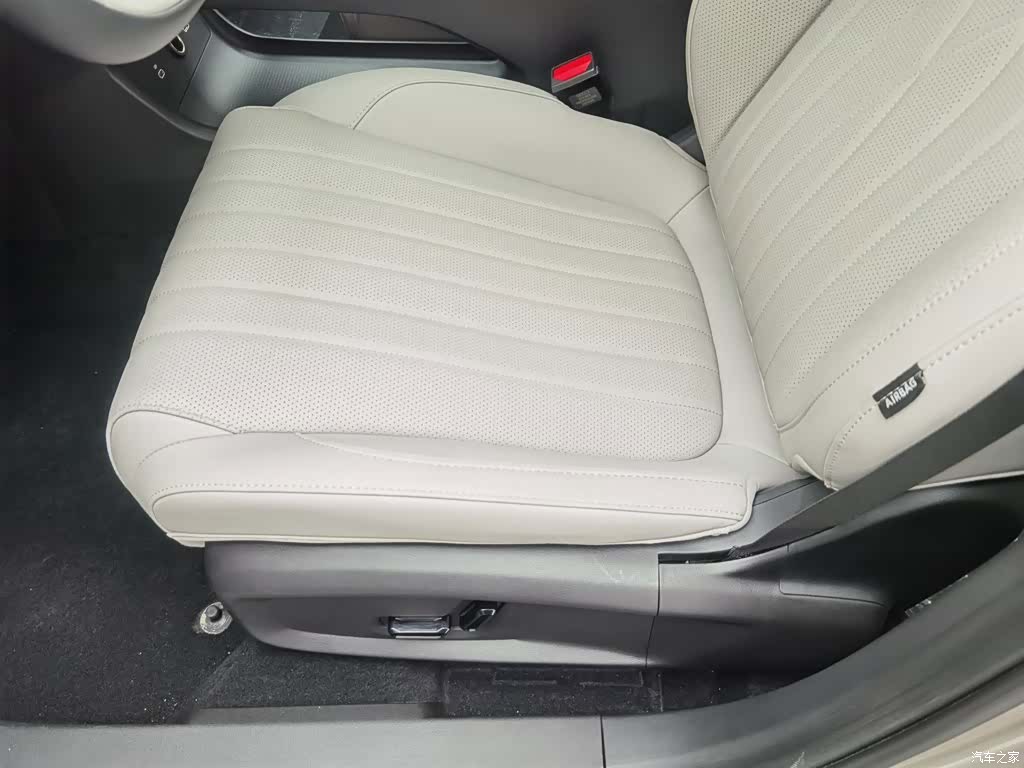 Geely 6, 2025 20