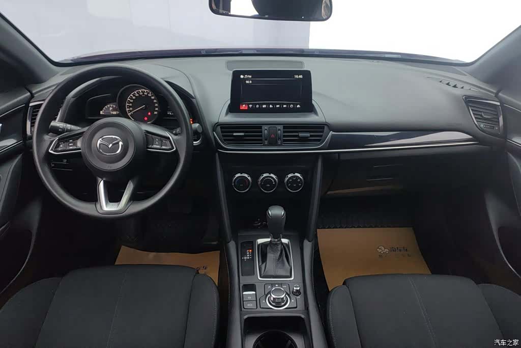 Mazda CX-4, 2022 12