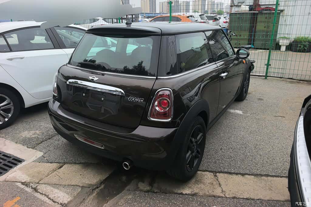 Mini Cooper, 2011 3