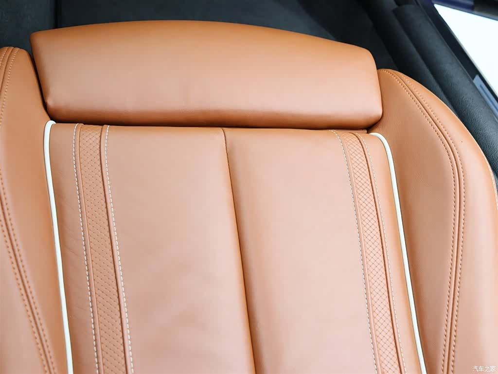 ALPINA B4, 2019 23