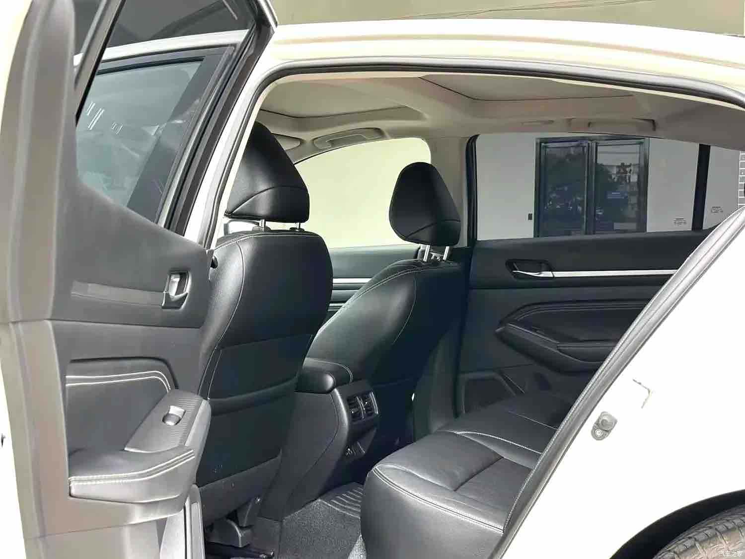 Nissan Teana, 2020 4