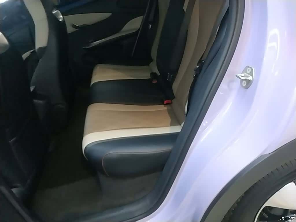 BYD Dolphin, 2023 17