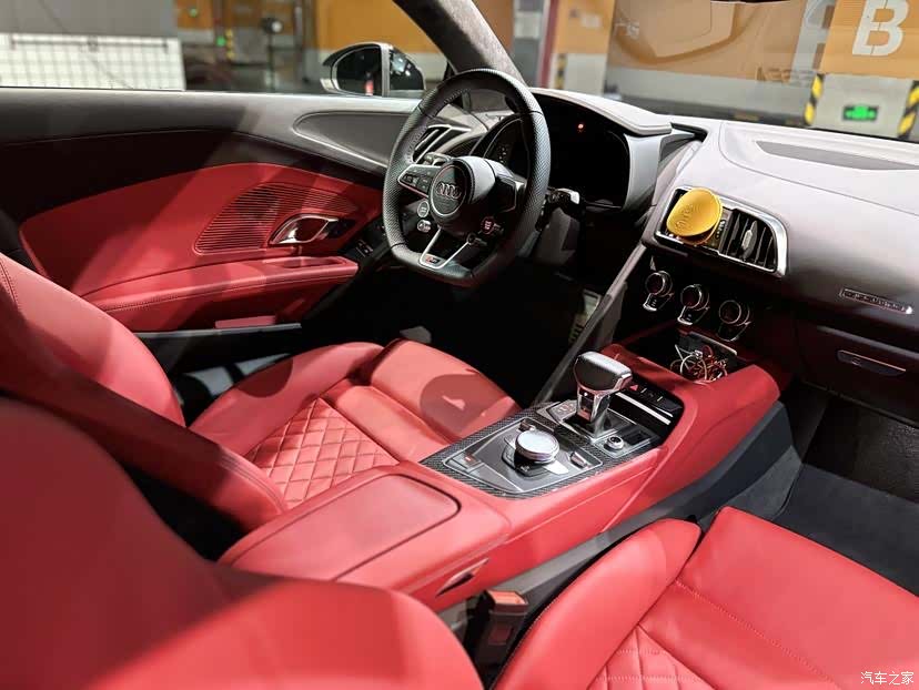 Audi R8, 2023 3