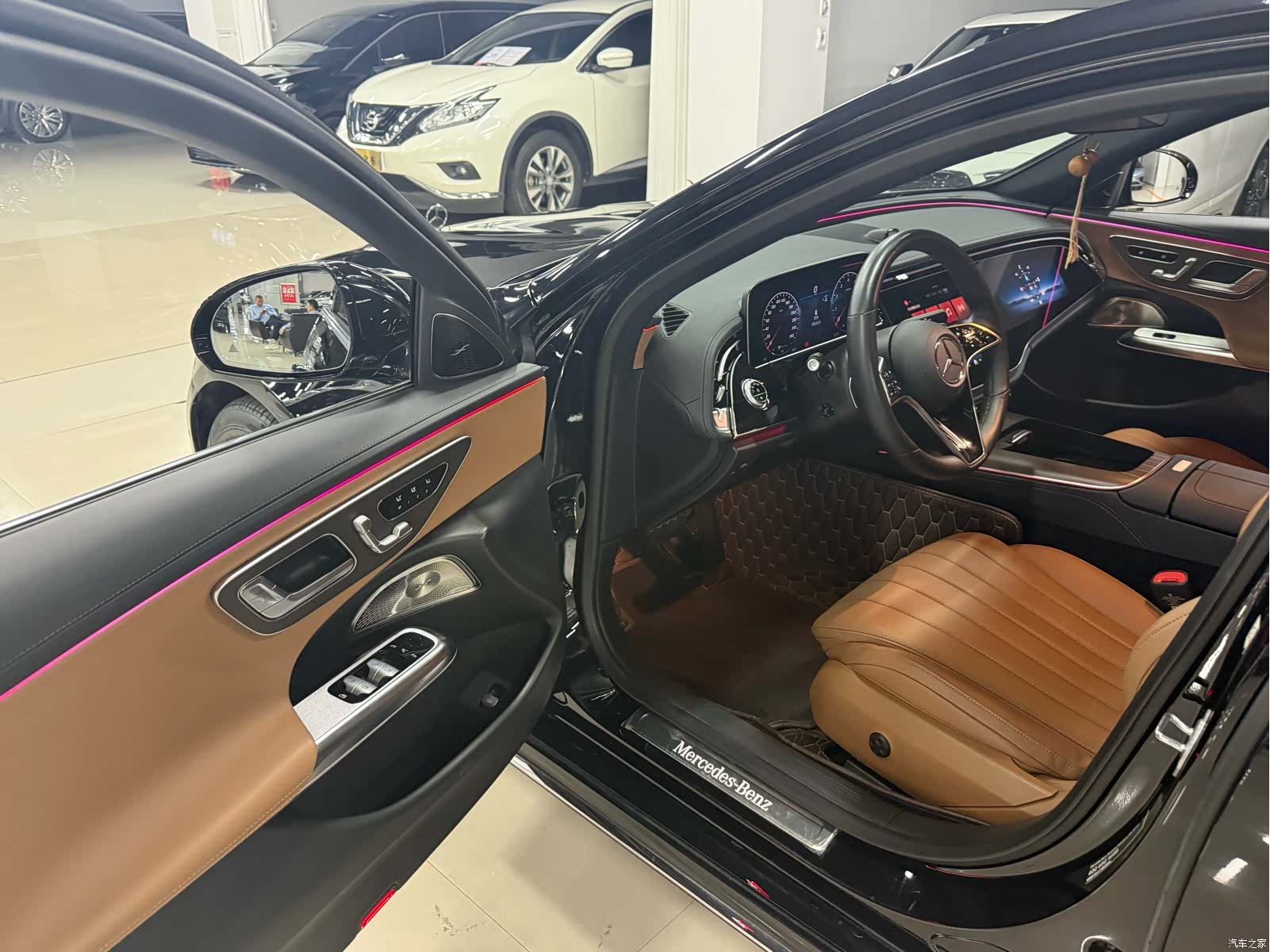 Mercedes-Benz E-Class, 2024 8