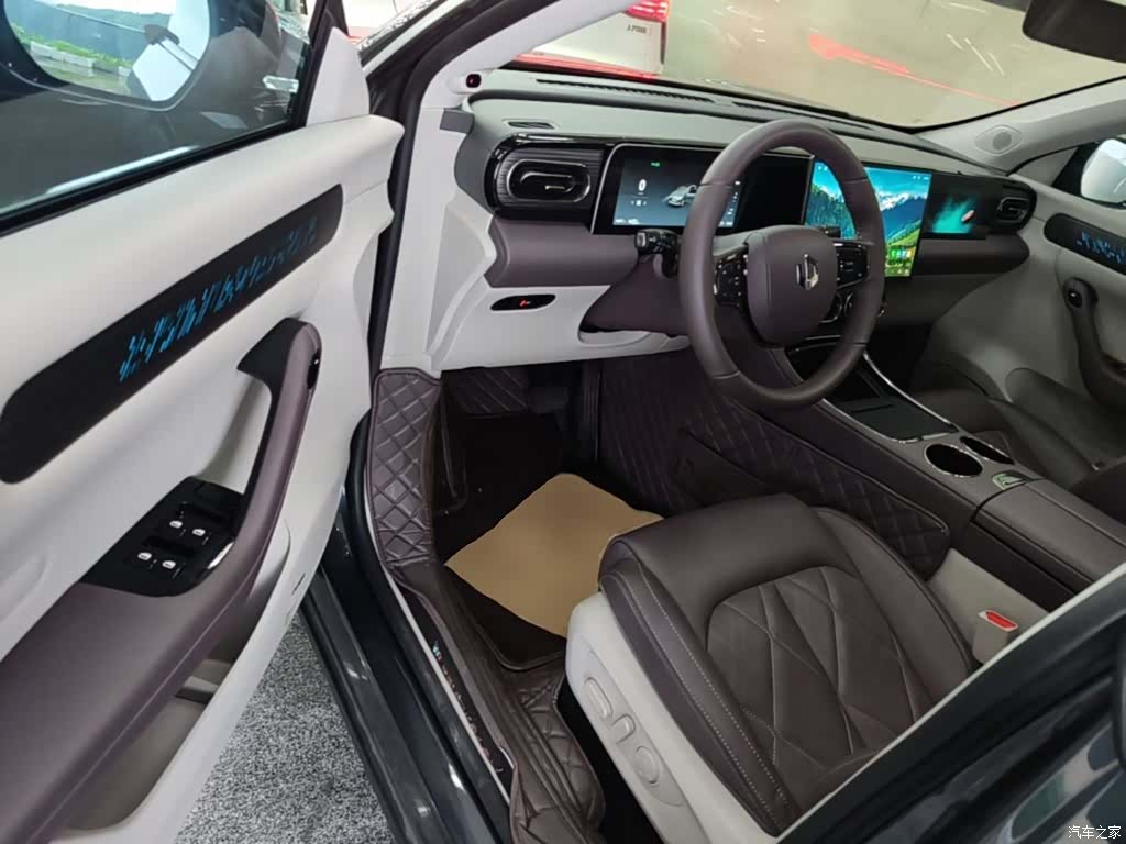 Leapmotor C11, 2025 16