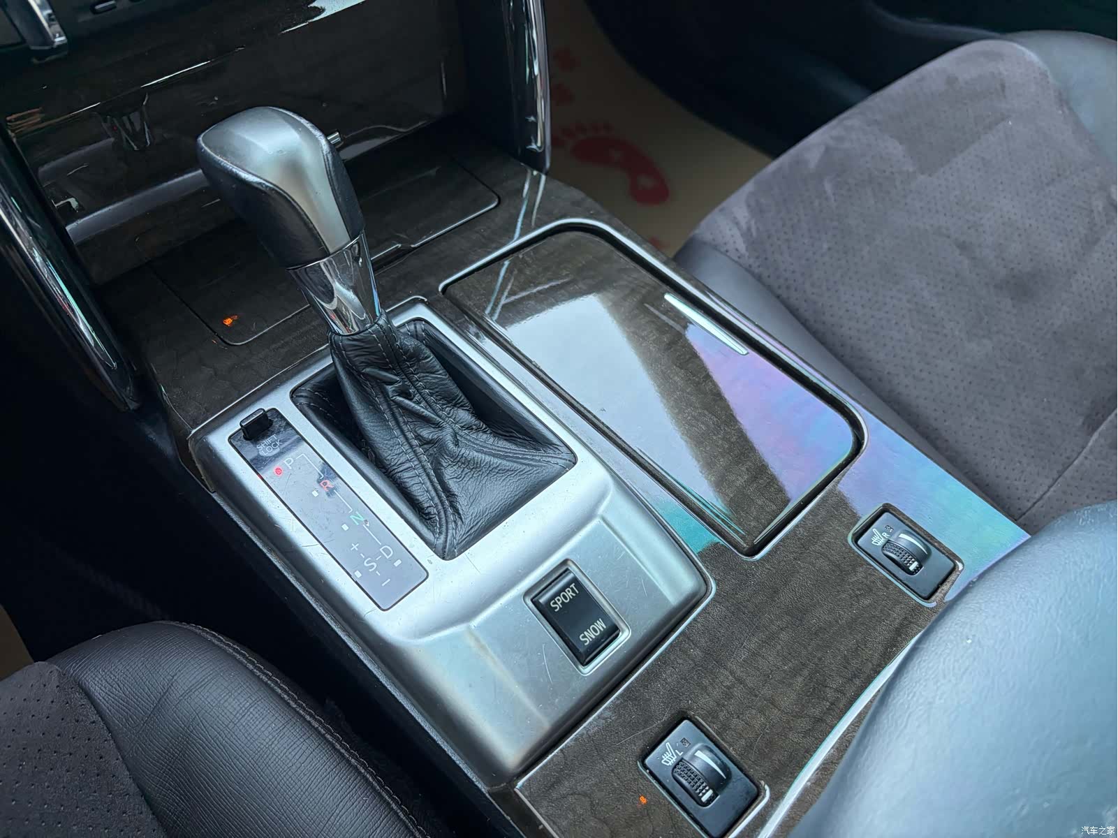 Toyota 2.5V, 2016 8
