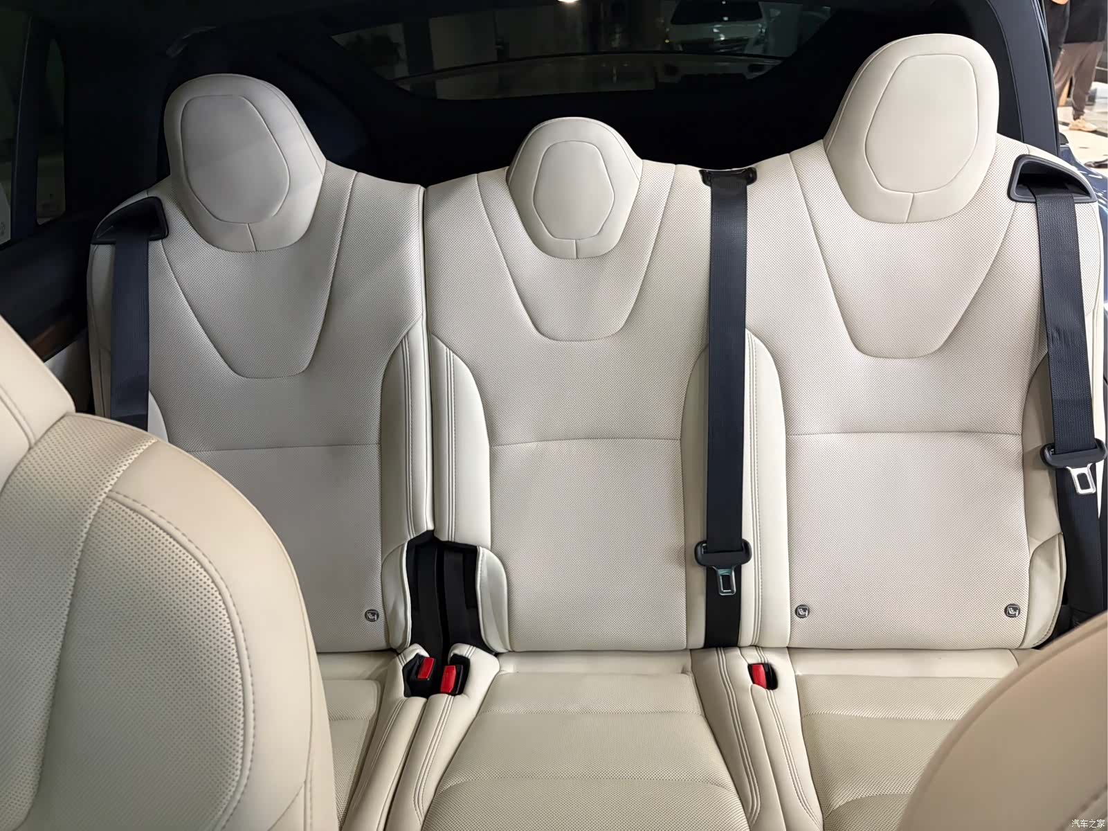Tesla Model X, 2023 21