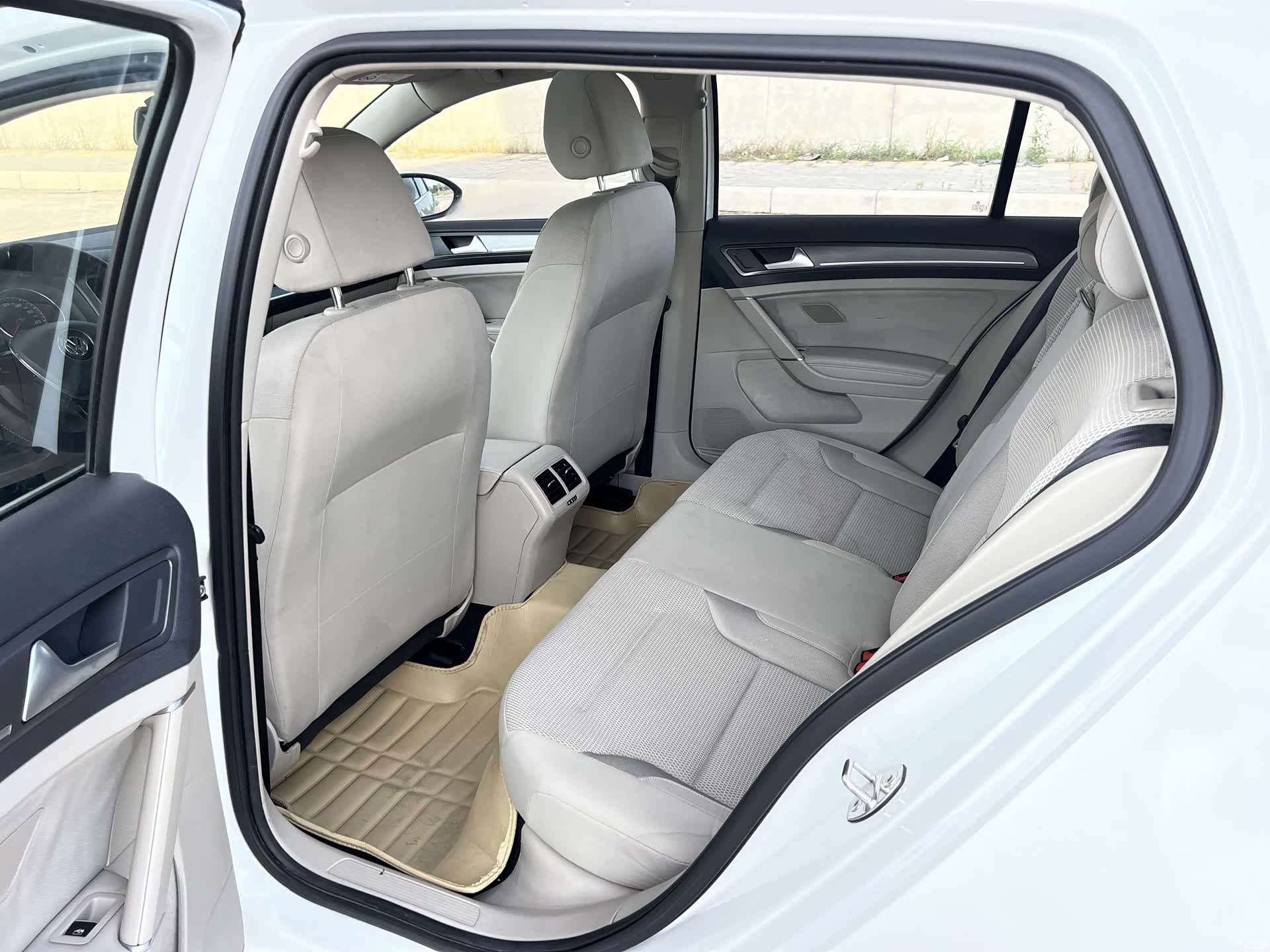 Volkswagen Golf, 2016 15