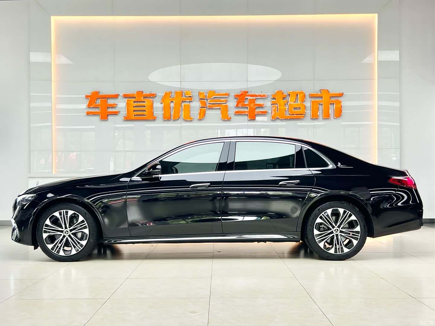 Mercedes-Benz E-Class, 2025 4