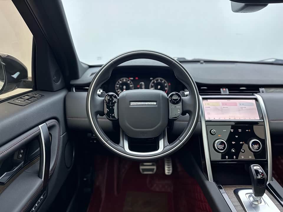 Land Rover Discover sources for sports