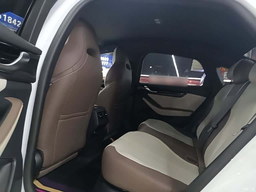 BYD Qin, 2025 17