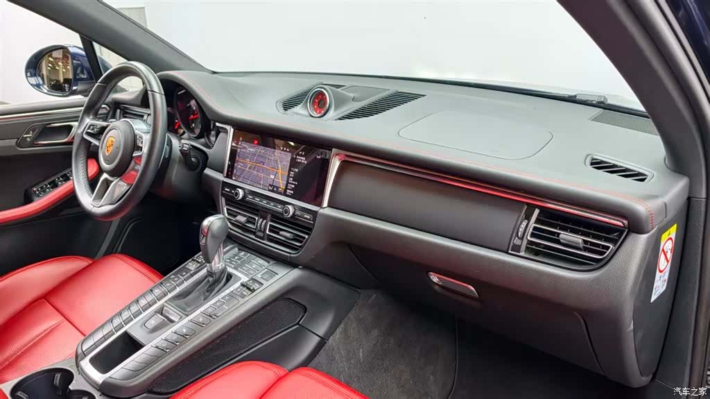 Porsche Macan, 2021 11